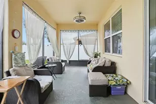 13635 Hunting Creek Pl, Spring Hill, FL 34609 - Photo 27