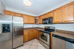 5196 Beach Dr SE, Saint Petersburg, FL 33705 - Photo 11