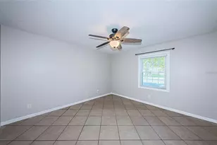 5196 Beach Dr SE, Saint Petersburg, FL 33705 - Photo 17