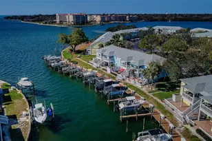 5196 Beach Dr SE, Saint Petersburg, FL 33705 - Photo 45