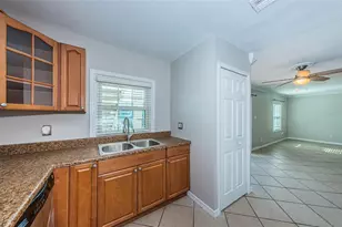 5196 Beach Dr SE, Saint Petersburg, FL 33705 - Photo 13