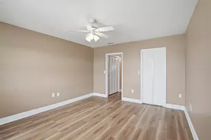 5108 Brittany Dr S, Saint Petersburg, FL 33715 - Photo 11