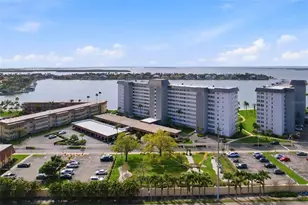 5108 Brittany Dr S, Saint Petersburg, FL 33715 - Photo 17