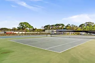 5925 Terrace Park Dr N, Saint Petersburg, FL 33709 - Photo 29