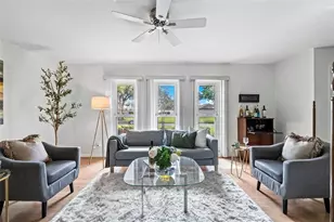 511 Riviera Bay Dr NE, Saint Petersburg, FL 33702 - Photo 7
