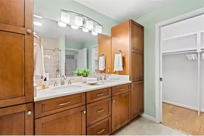 511 Riviera Bay Drive NE, Saint Petersburg, FL 33702 - Photo 19