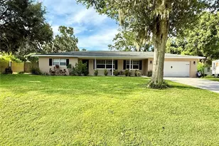304 Bluebird Ave, Lakeland, FL 33809 - Photo 1