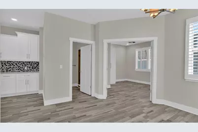 1237 Savona Drive NE, Saint Petersburg, FL 33702 - Photo 11