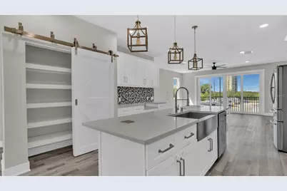 1237 Savona Drive NE, Saint Petersburg, FL 33702 - Photo 9