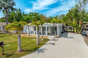 711 Bayshore Dr, Tarpon Springs, FL 34689 - Photo 49