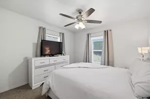 1827 48th St S, Saint Petersburg, FL 33711 - Photo 13