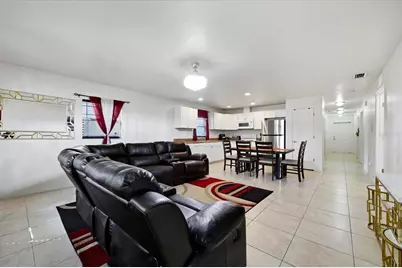 1827 48th Street S, Saint Petersburg, FL 33711 - Photo 5