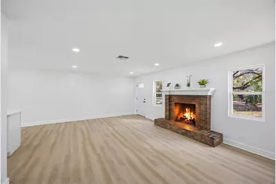 8803 Van Fleet Road, Riverview, FL 33578 - Photo 9