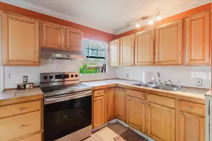 765 60th Ave NE, Saint Petersburg, FL 33703 - Photo 11