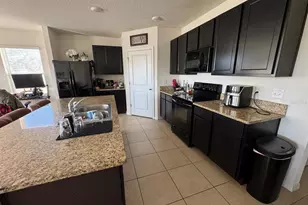 16443 Little Garden Dr, Wimauma, FL 33598 - Photo 5