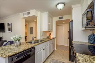 950 Broadway, Dunedin, FL 34698 - Photo 5