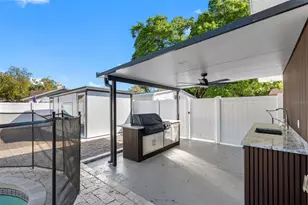 1803 Lk Crst Ave, Brandon, FL 33510 - Photo 65