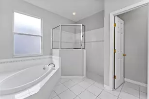 1625 Grand Heritage Blvd, Valrico, FL 33594 - Photo 19