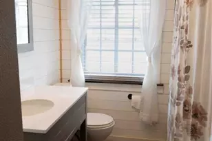 706 S Pearl Circle, Brandon, FL 33510 - Photo 7