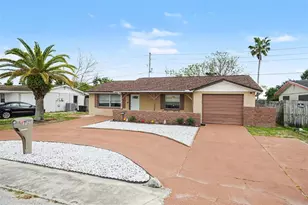 7522 Topay Ln, Port Richey, FL 34668 - Photo 3