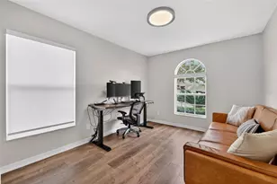 1407 Bloomingdale Trails Boulevard, Brandon, FL 33511 - Photo 35