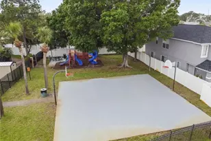 915 Burlwood St, Brandon, FL 33511 - Photo 23