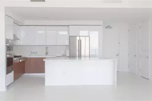 400 Central Ave, Saint Petersburg, FL 33701 - Photo 3