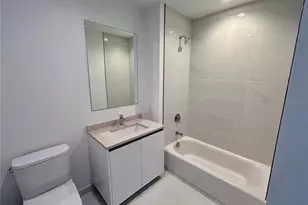 400 Central Ave, Saint Petersburg, FL 33701 - Photo 21