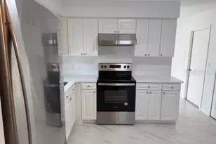 3401 50th St W, Bradenton, FL 34209 - Photo 9