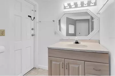 7801 34th Avenue N #6, Saint Petersburg, FL 33710 - Photo 15