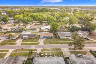 15525 Bedford Cir E, Clearwater, FL 33764 - Photo 5