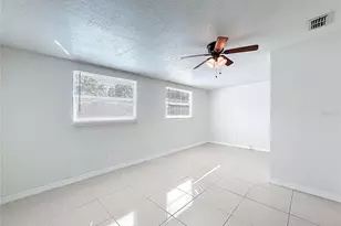 15525 Bedford Cir E, Clearwater, FL 33764 - Photo 17