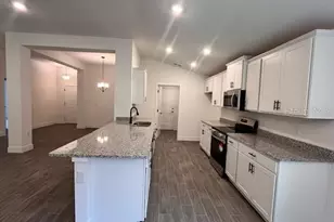 13008 Kent Bradley St, Dade City, FL 33525 - Photo 11