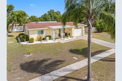 10911 Freedom Boulevard, Seminole, FL 33772 - Photo 29