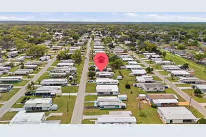 4833 Royal Palm Drive, Zephyrhills, FL 33542 - Photo 33