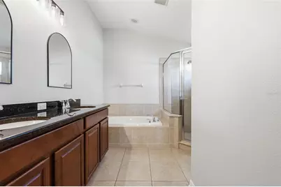 32111 Garden Alcove Loop, Wesley Chapel, FL 33545 - Photo 29