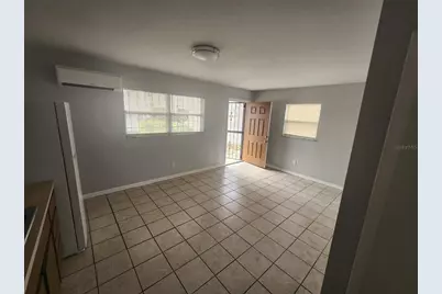 906 E 108th Avenue, Tampa, FL 33612 - Photo 5