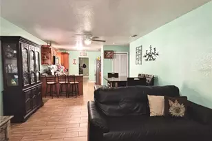 2715 Bel Aire Cir, Tampa, FL 33614 - Photo 5