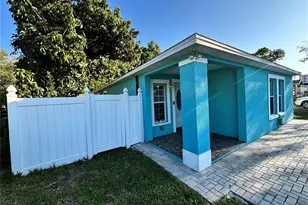 2715 Bel Aire Cir, Tampa, FL 33614 - Photo 3