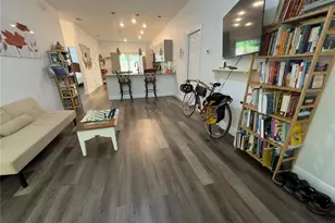 3204 E Mohawk Ave, Tampa, FL 33610 - Photo 3