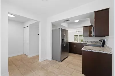 14011 Notreville Way, Tampa, FL 33624 - Photo 7