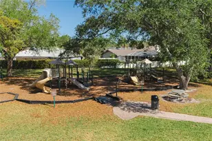 14011 Notreville Way, Tampa, FL 33624 - Photo 43