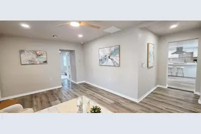 4580 16th Street N, Saint Petersburg, FL 33703 - Photo 19