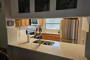 1669 Seascape Cir, Tarpon Springs, FL 34689 - Photo 7