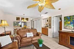 1669 Seascape Cir, Tarpon Springs, FL 34689 - Photo 3