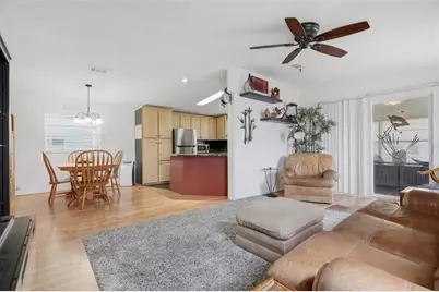 6907 Americana Drive NE #101, Saint Petersburg, FL 33702 - Photo 11