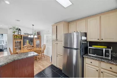 6907 Americana Drive NE #101, Saint Petersburg, FL 33702 - Photo 13