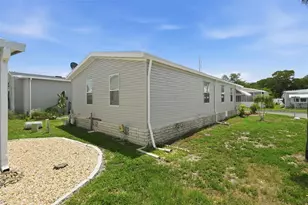 6907 Americana Dr NE, Saint Petersburg, FL 33702 - Photo 31