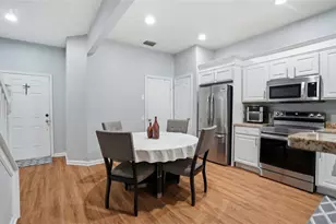 26611 Chimney Spire Ln, Wesley Chapel, FL 33544 - Photo 5