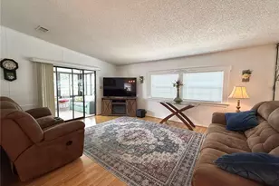 101 St George Ct, Apollo Beach, FL 33572 - Photo 9